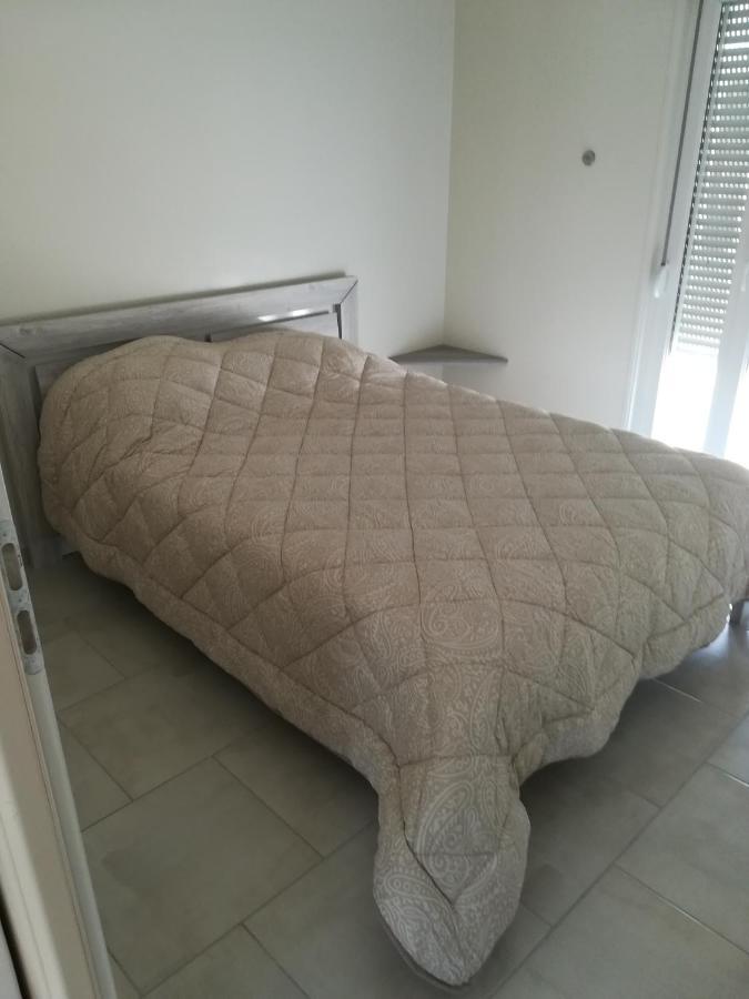 Aub Ptit Confort Dienville Bagian luar foto